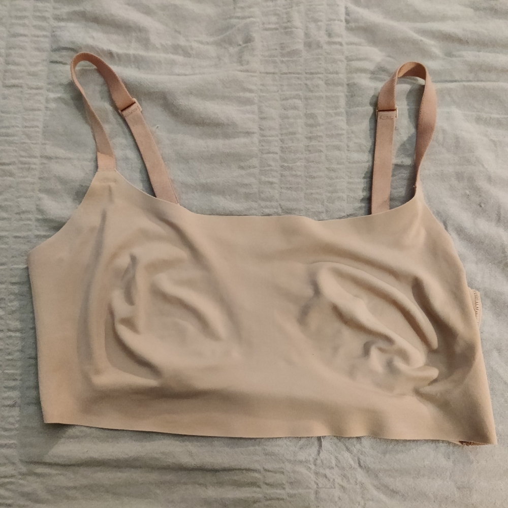 True Body Scoop Neck Adjustable Strap Bra